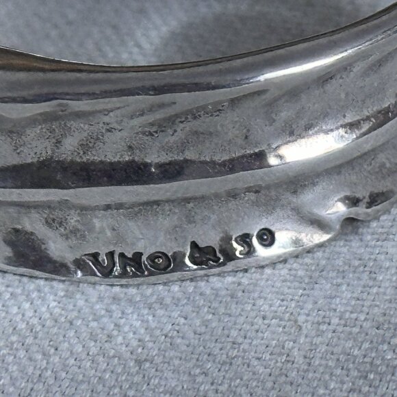 Uno De 50 Silver Hinged Cuff Statement Bracelet Bangle - Picture 5 of 5